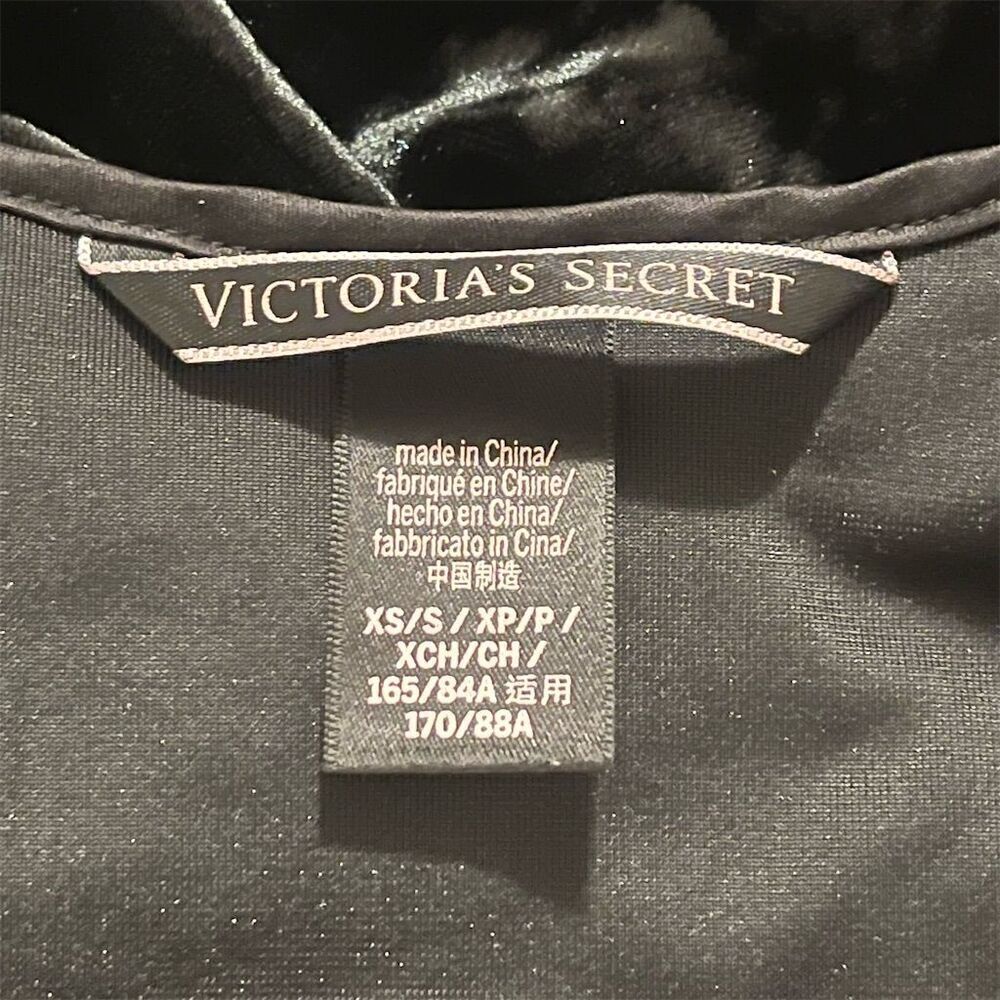 Victoria's Secret Black Velvet Slip Dress XS/S Scoop Neck Sleeveless Mini Women‎ - Picture 7 of 7